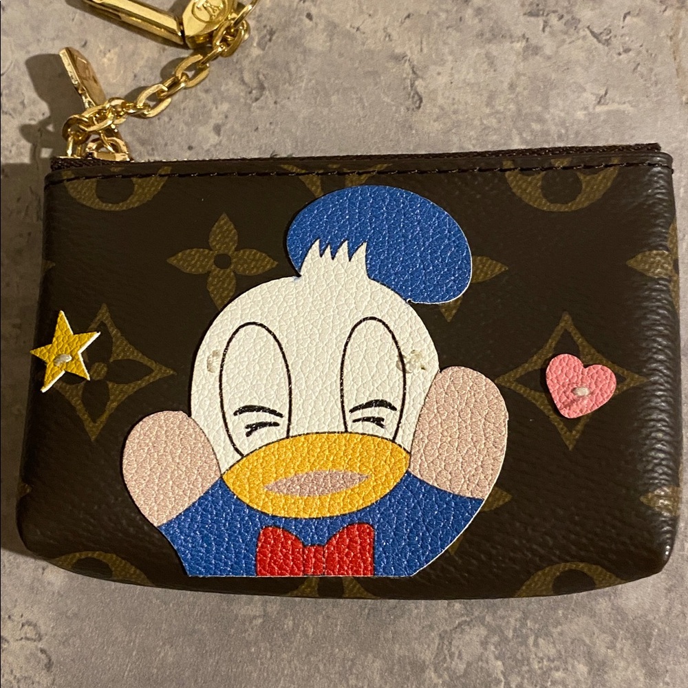 Donald Duck Monogram Coin Pouch - Picture 2 of 8